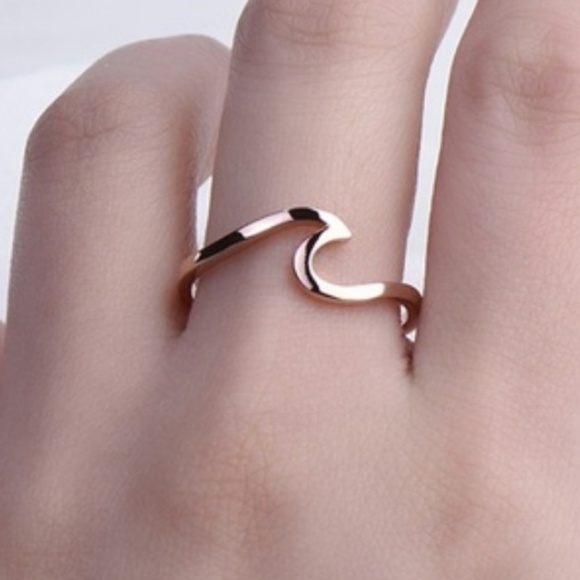 Adeser Jewelry - * firm price* Adeser Ocean Wave Ring